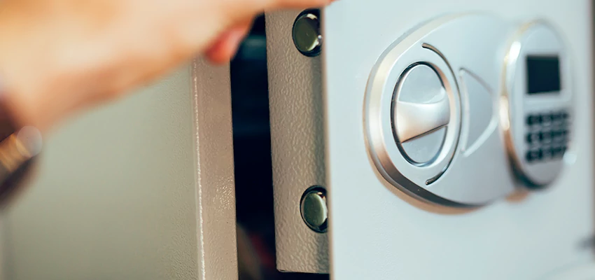 Fingerprint Safe Openers in Ormond Beach, FL